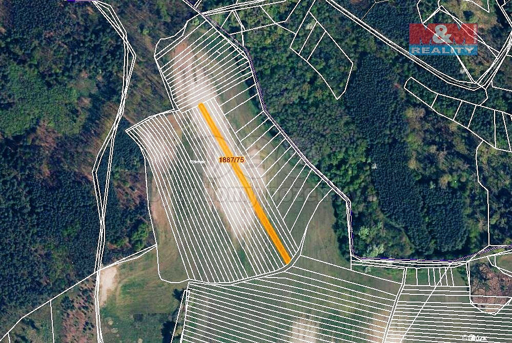 Prodej pole 1 634 m²