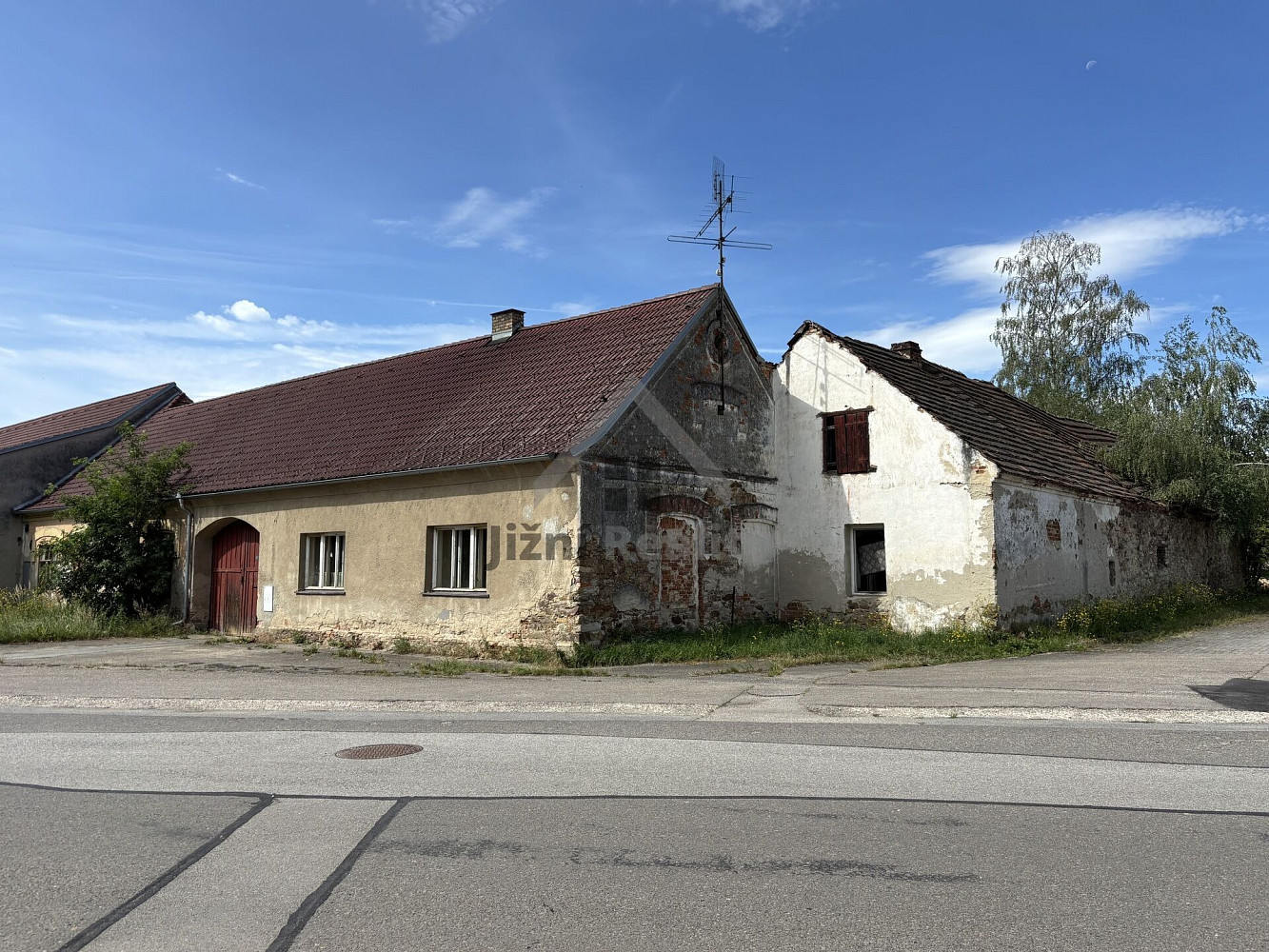 Prodej domu 200 m² s pozemkem 1 379 m²
