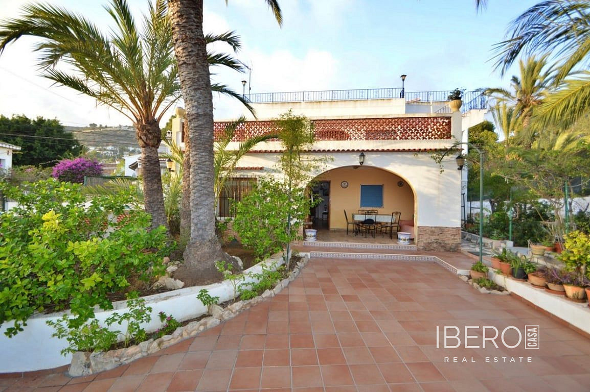 Prodej domu 214 m² s pozemkem 699 m²