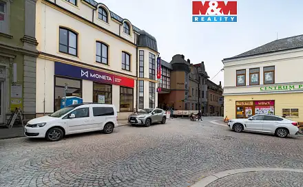 Prodej obchodních prostor 1 000 m², Mírové nám., Ústí nad Orlicí