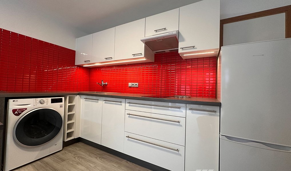 Pronájem bytu 2+kk 54 m², Zlín – náhled fotky 2