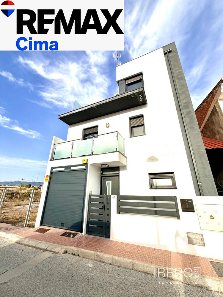 Prodej domu 140 m² s pozemkem 160 m²