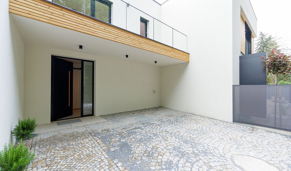 Prodej domu 144 m² s pozemkem 175 m², Praha – náhled fotky 3