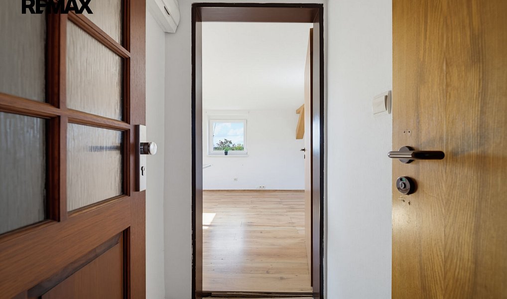 Prodej bytu 1+kk 23 m², Karlovy Vary – náhled fotky 8