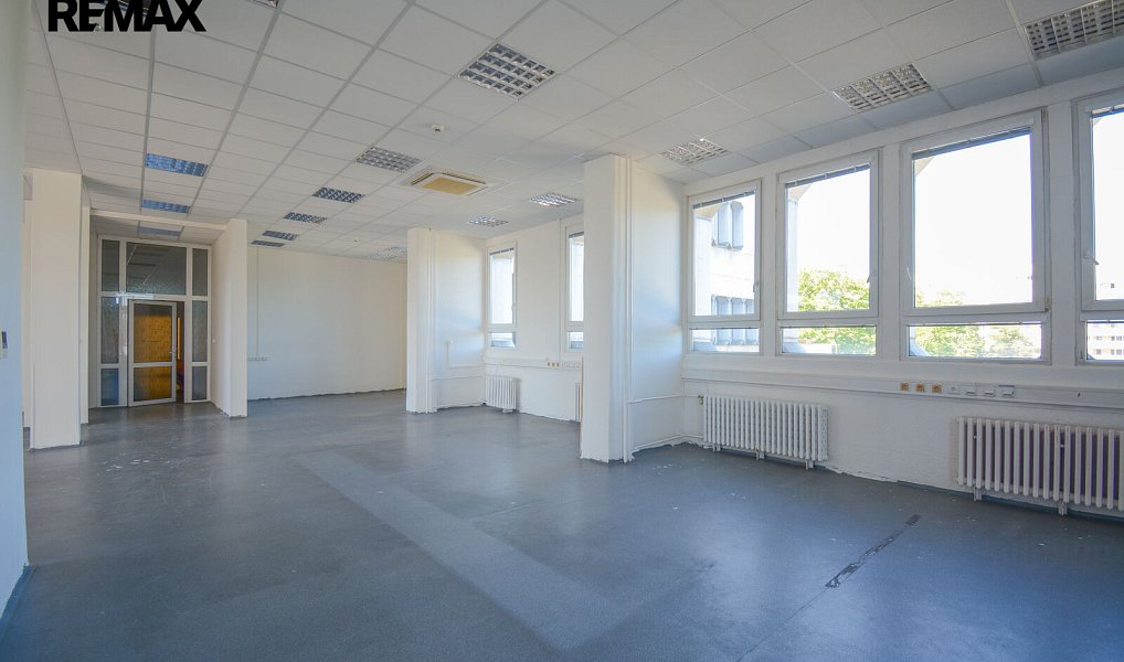 Pronájem kanceláře 172 m², Hradec Králové – náhled fotky 9