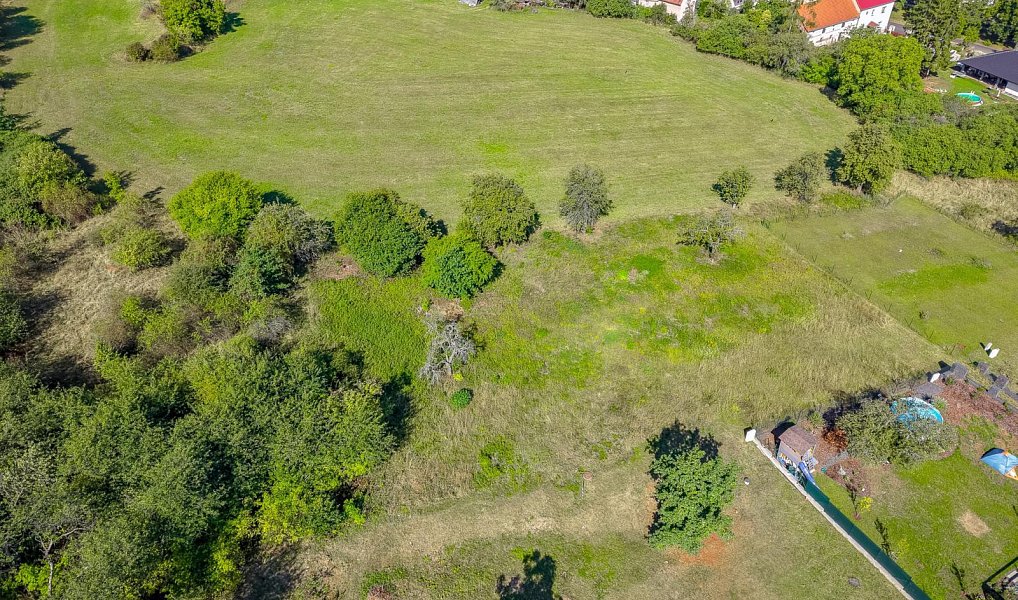 Prodej stavebního pozemku 3 240 m², Bystřany – náhled fotky 30