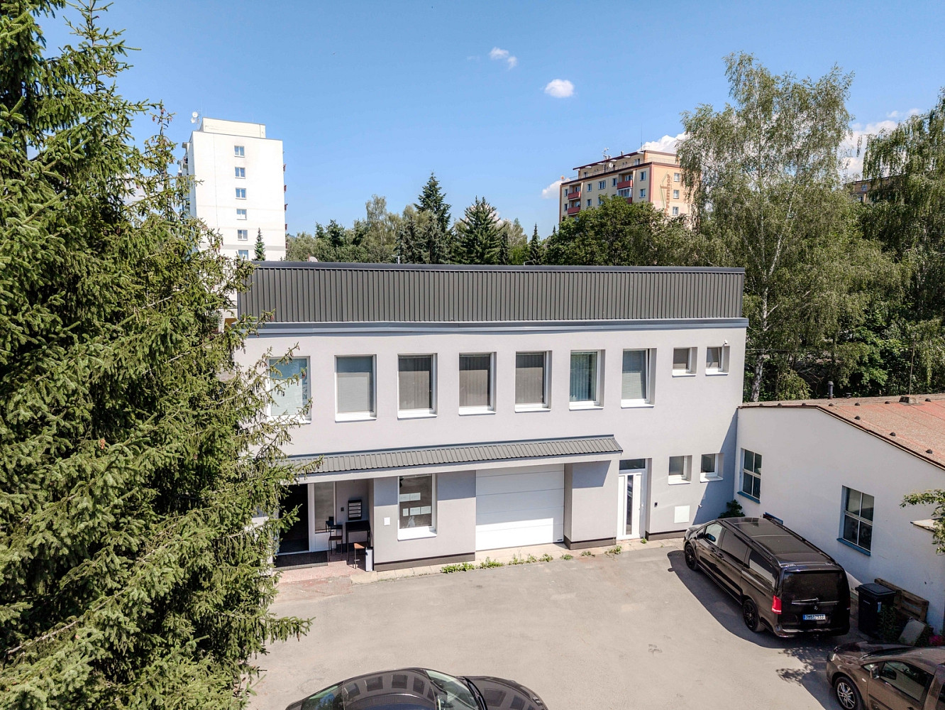Prodej obchodních prostor 293 m²