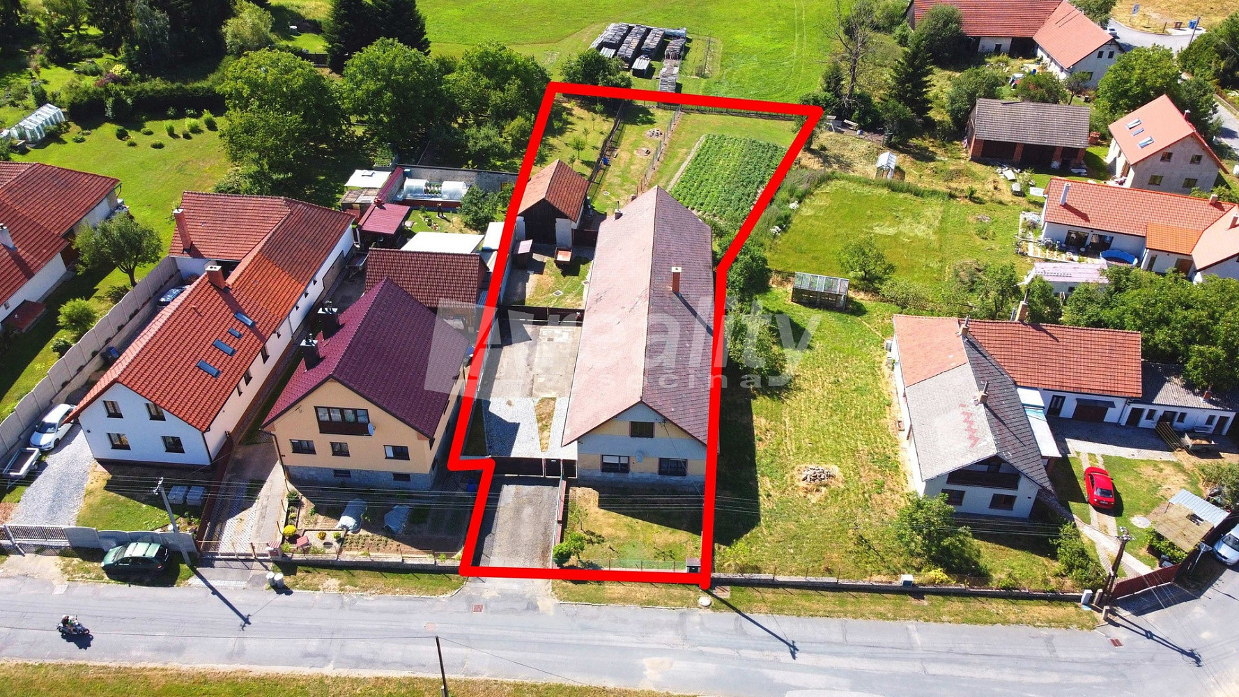 Prodej domu 310 m² s pozemkem 2 027 m² - Widok 5