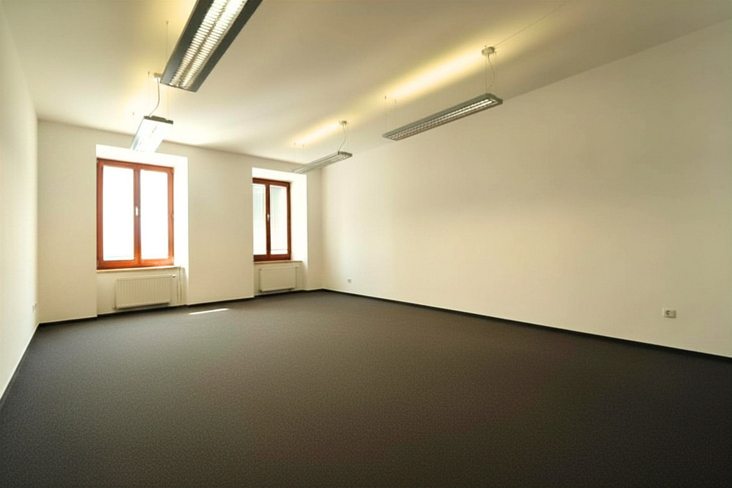 Pronájem kanceláře 105 m² – fotografie 4