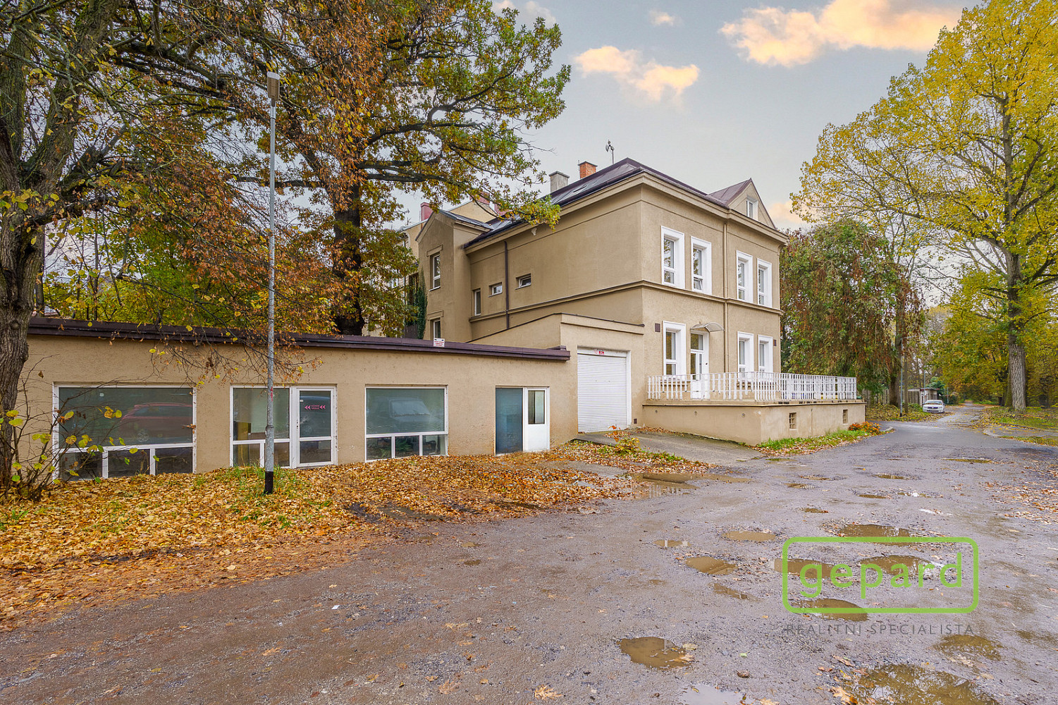 Prodej komerčního objektu (jiného typu) 596 m² — photo 4