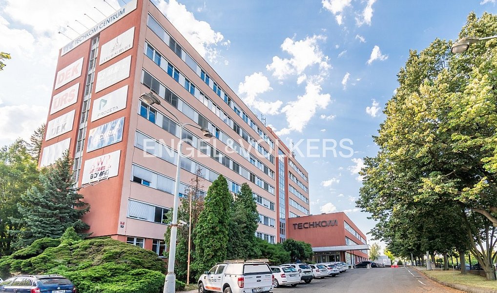 Pronájem kanceláře 89 m², Praha – fotka 1 z 9