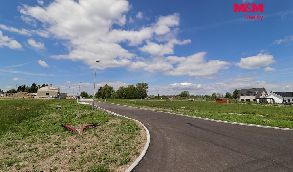 Prodej stavebního pozemku 1 100 m², Kolová – náhled fotky 11