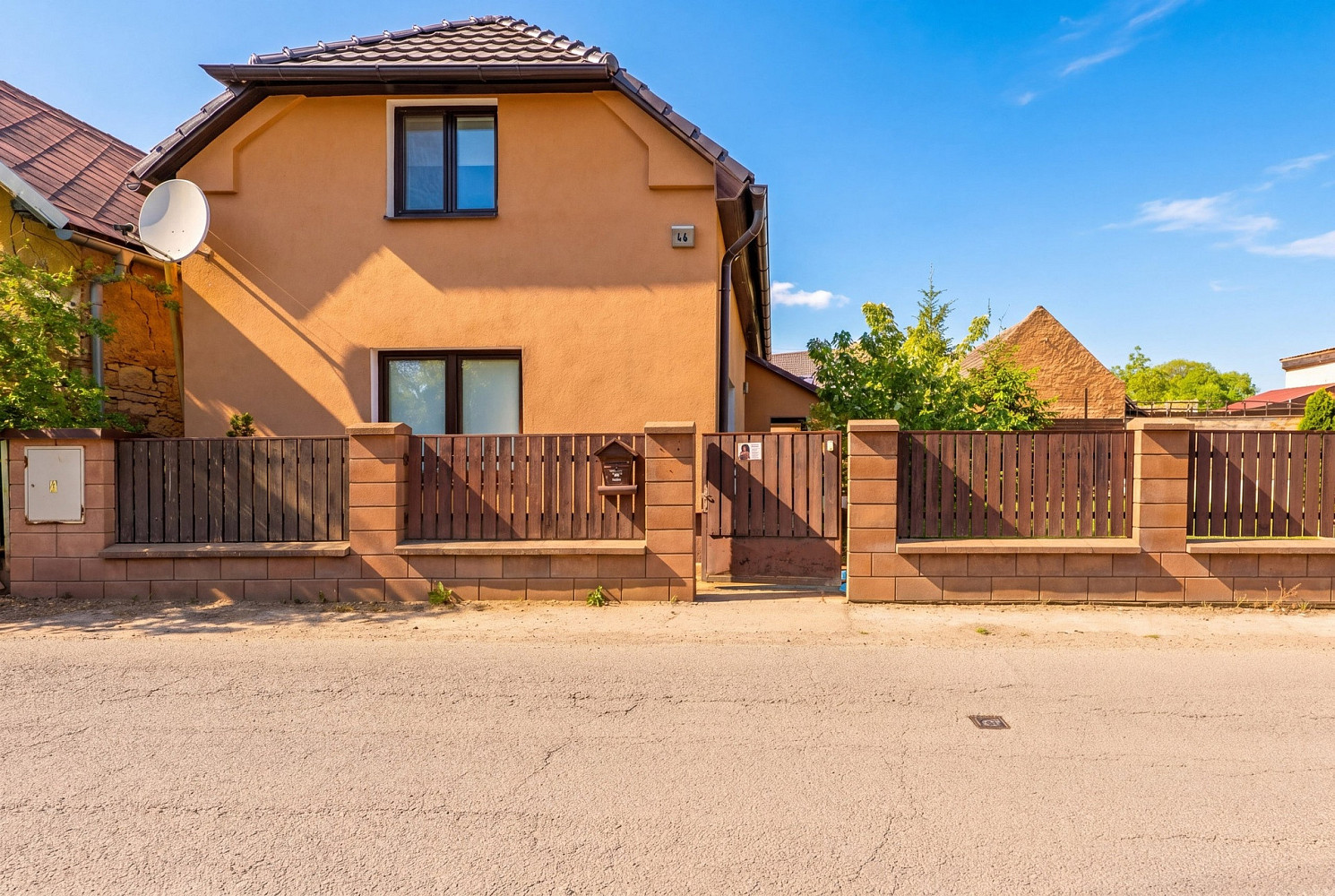 Prodej domu 160 m² s pozemkem 906 m² — photo 2