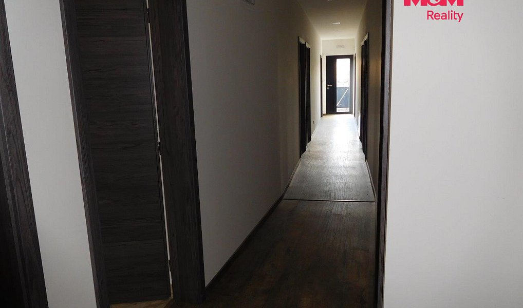 Prodej restaurace 1 076 m², Okrouhlo – náhled fotky 13
