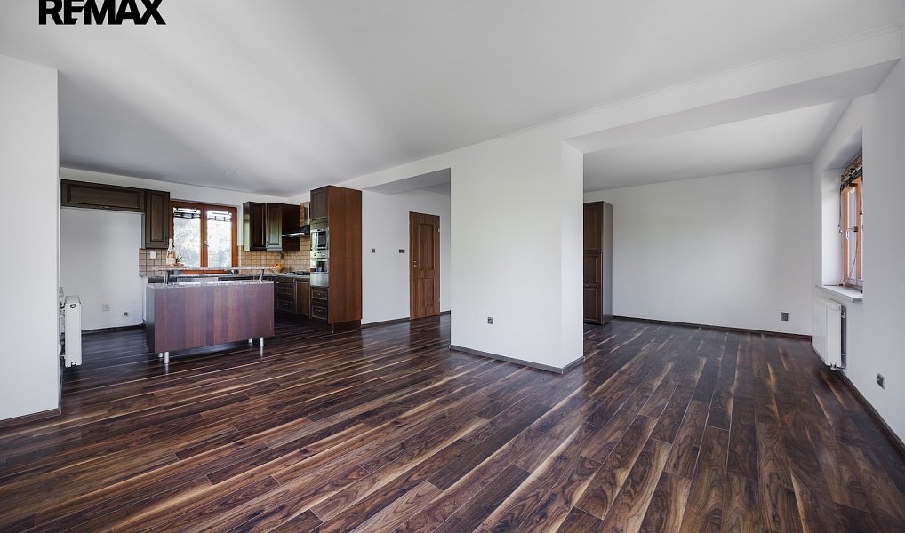 Prodej domu 210 m² s pozemkem 1 140 m², Praha – náhled fotky 4