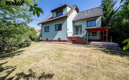Prodej domu 210 m² s pozemkem 1 140 m², Antonína Hodného, Praha 9 - Běchovice