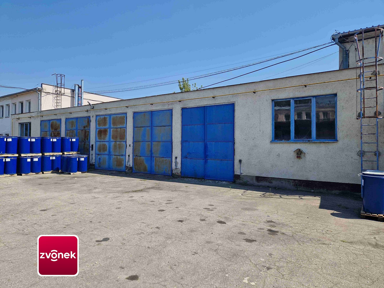 Pronájem komerčního objektu (jiného typu) 250 m²