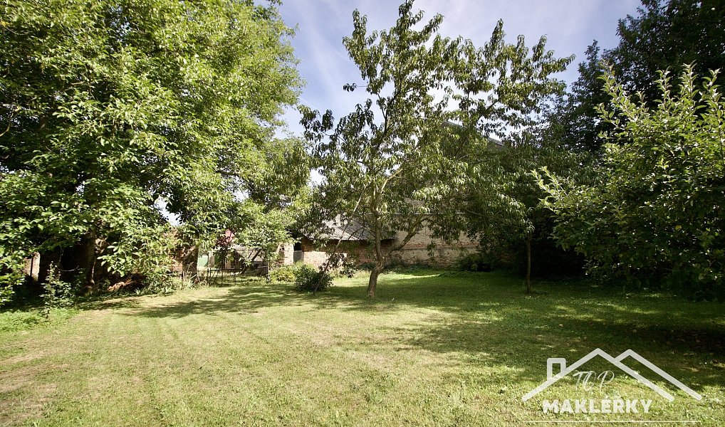 Prodej domu 168 m² s pozemkem 2 068 m², Močovice – náhled fotky 17