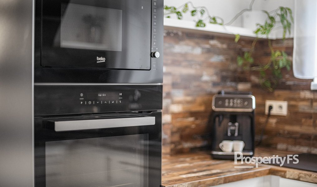 Prodej domu 176 m² s pozemkem 647 m², Knínice – náhled fotky 32