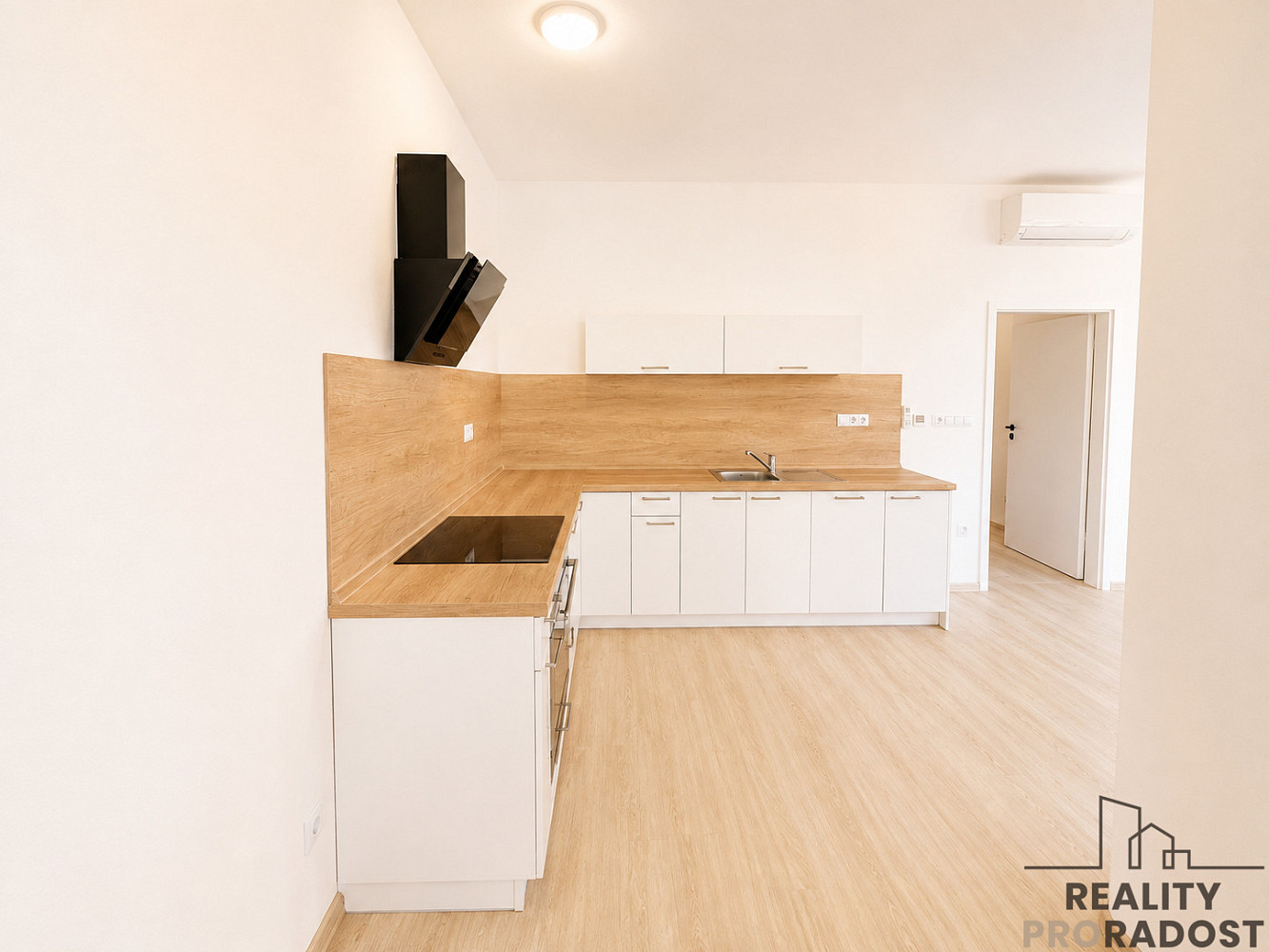 Prodej bytu 2+kk 80 m² – fotografie 3