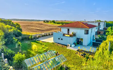 Prodej domu 246 m² s pozemkem 1 219 m², Břežanská, Bašť, okres Praha-východ