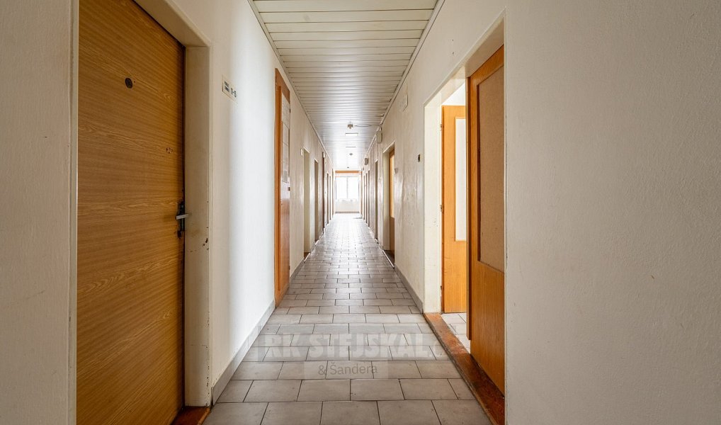 Prodej ubytovacího objektu 1 104 m², Protivín – náhled fotky 20