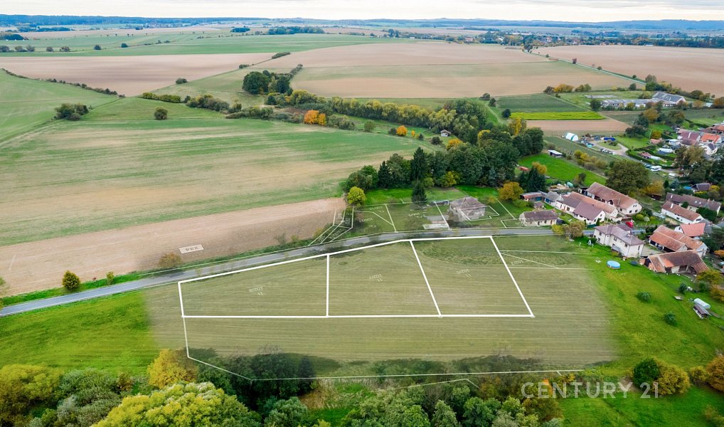 Prodej stavebního pozemku 5 247 m², Církvice – náhled fotky 3