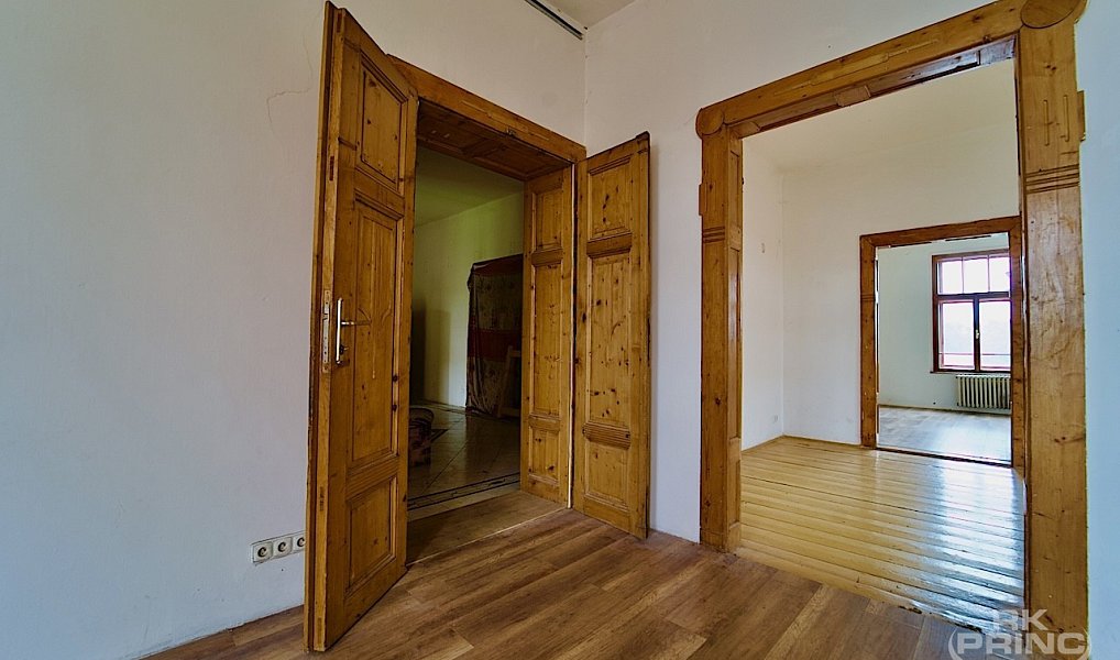 Prodej domu 657 m² s pozemkem 891 m², Hrobce – náhled fotky 17