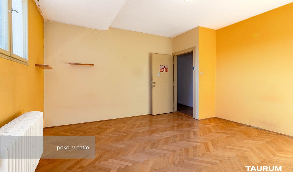 Prodej domu 329 m² s pozemkem 1 052 m², Manětín – náhled fotky 10