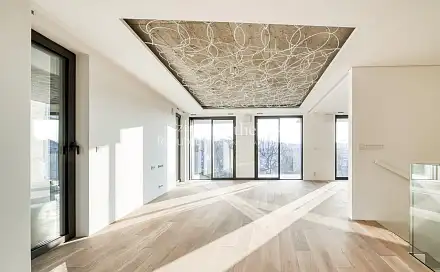 Pronájem bytu 4+kk 129 m²