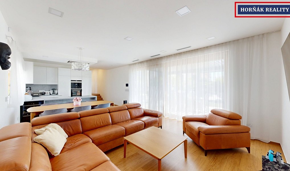 Prodej domu 288 m² s pozemkem 863 m², Ochoz u Brna – náhled fotky 10