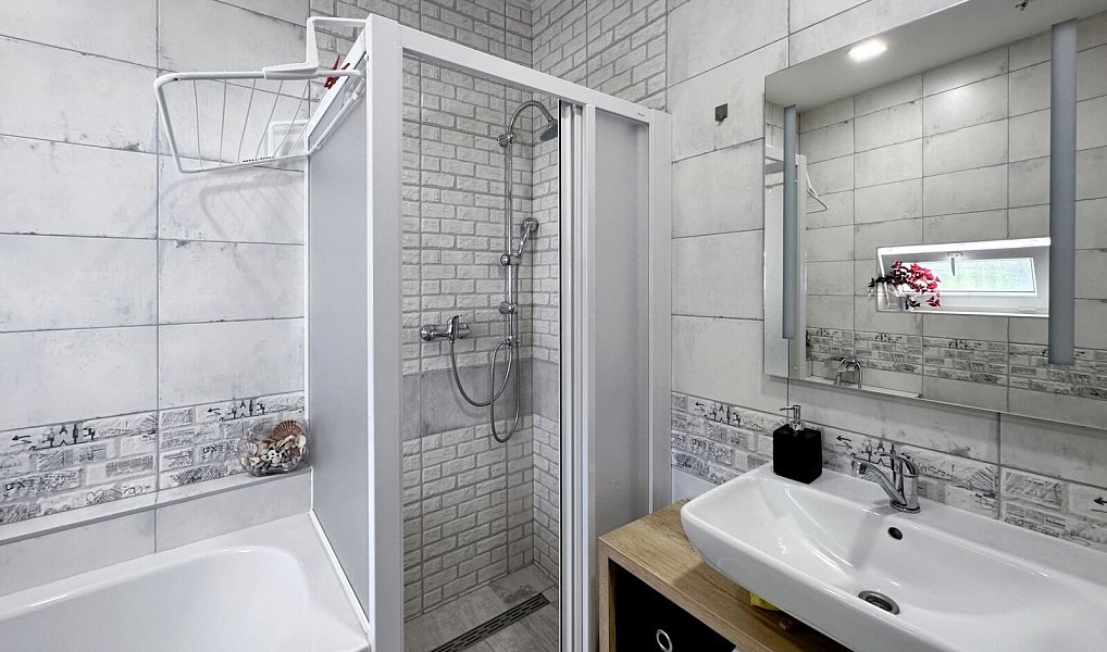 Prodej domu 185 m² s pozemkem 456 m², Boršov nad Vltavou – náhled fotky 11