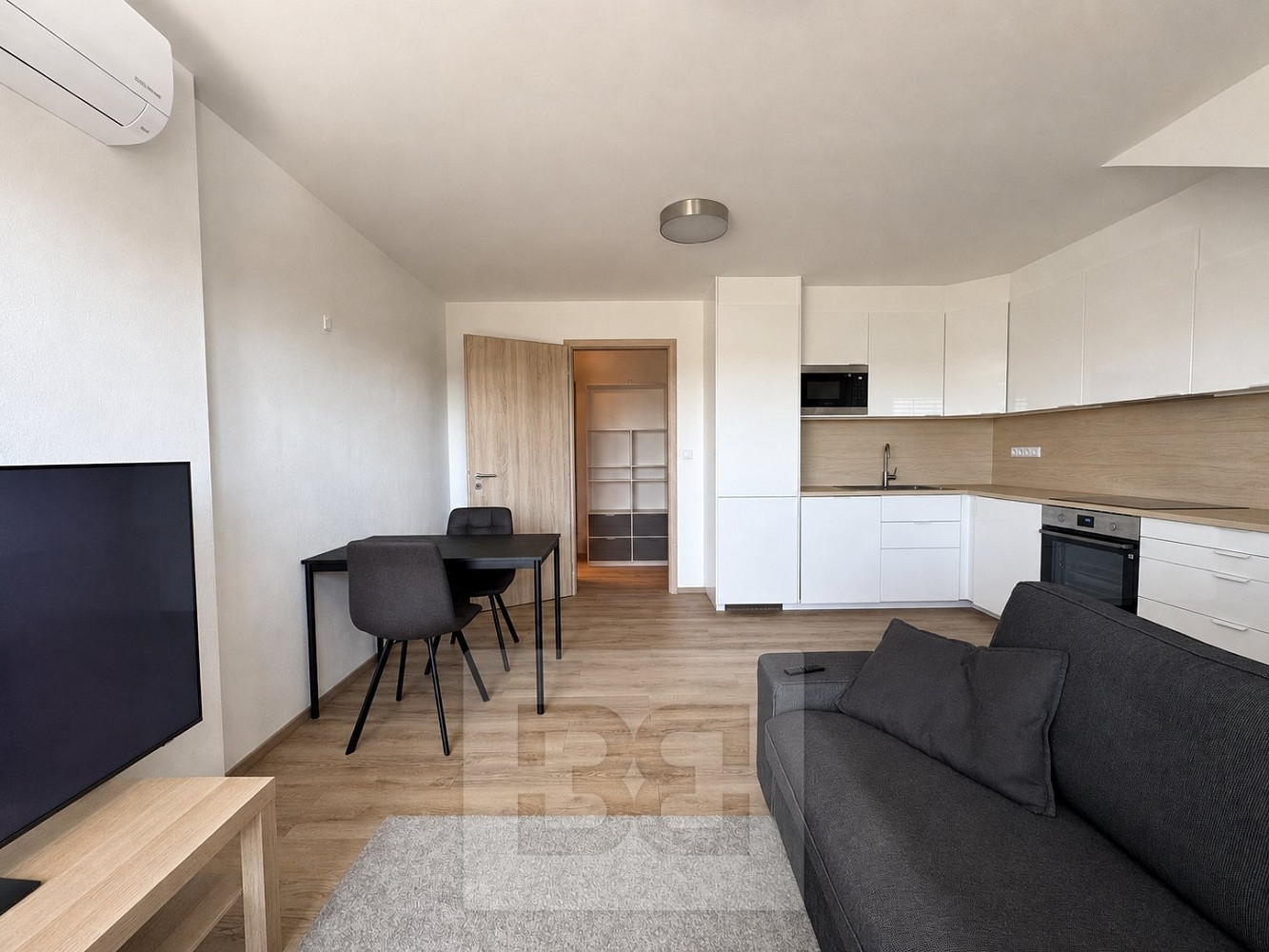 Prodej bytu 2+kk 66 m² – fotografie 3