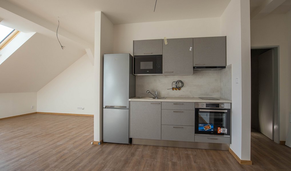 Pronájem bytu 1+kk 63 m², Říčany – náhled fotky 15