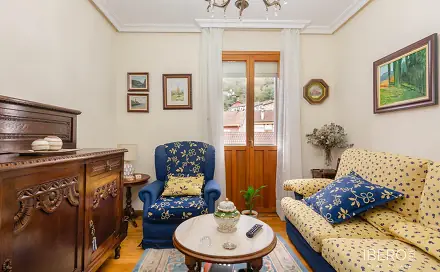 Prodej bytu 5+kk 110 m², Mieres, Španělsko