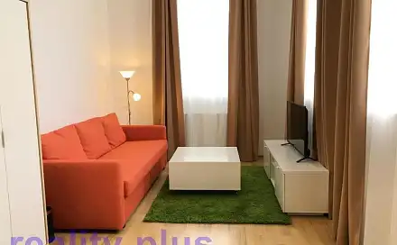 Pronájem bytu 1+kk 28 m²