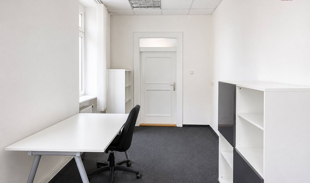 Pronájem kanceláře 14 m², Praha – náhled fotky 2