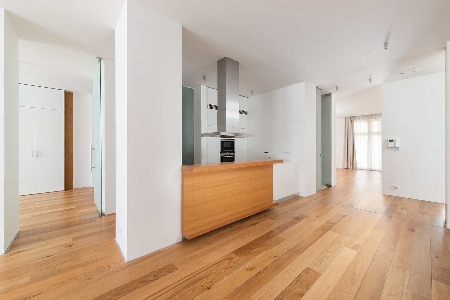 4-кімнатна квартира, 184 m²