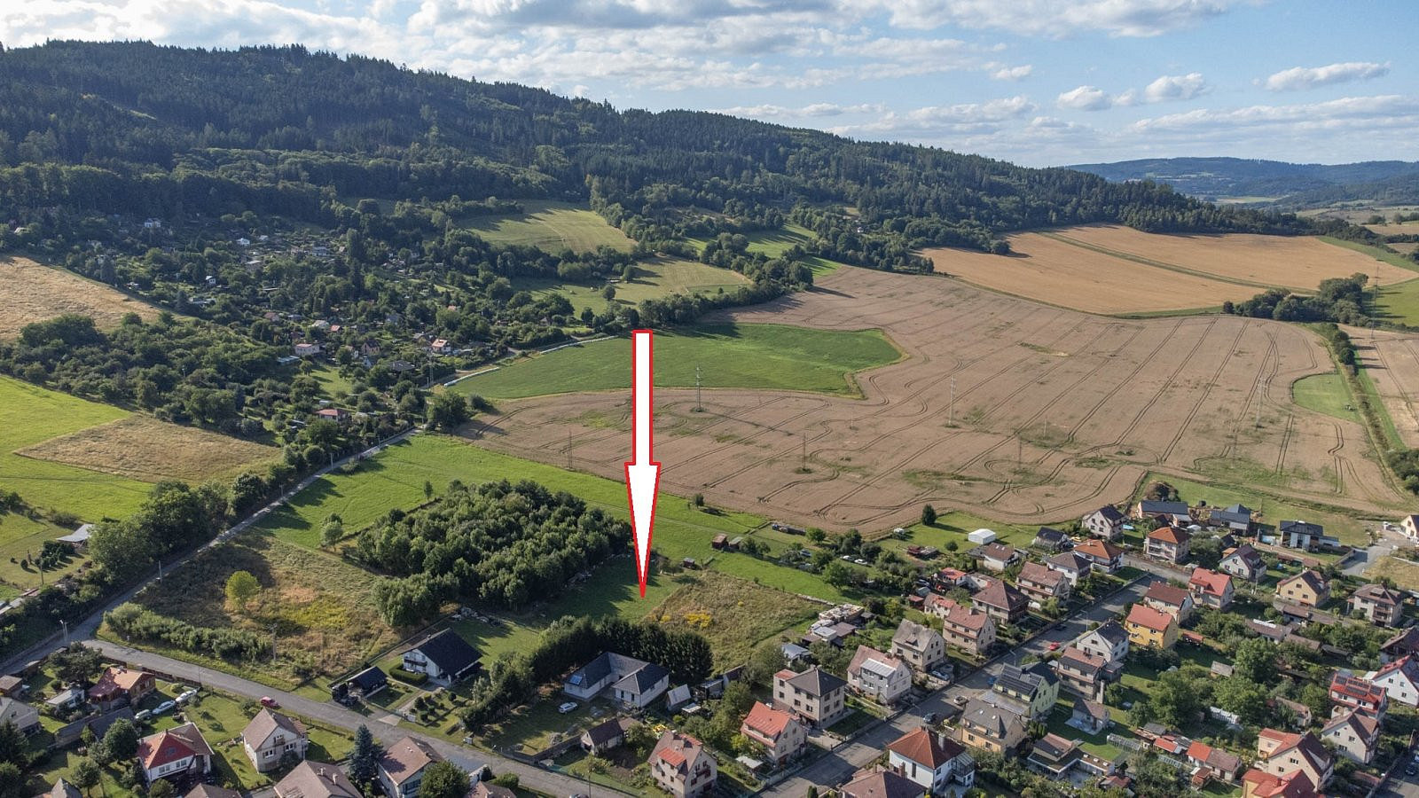 Prodej stavebního pozemku 1 096 m² – fotografie 3