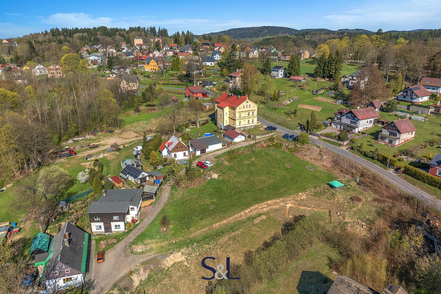 Prodej stavebního pozemku 1 030 m² – další