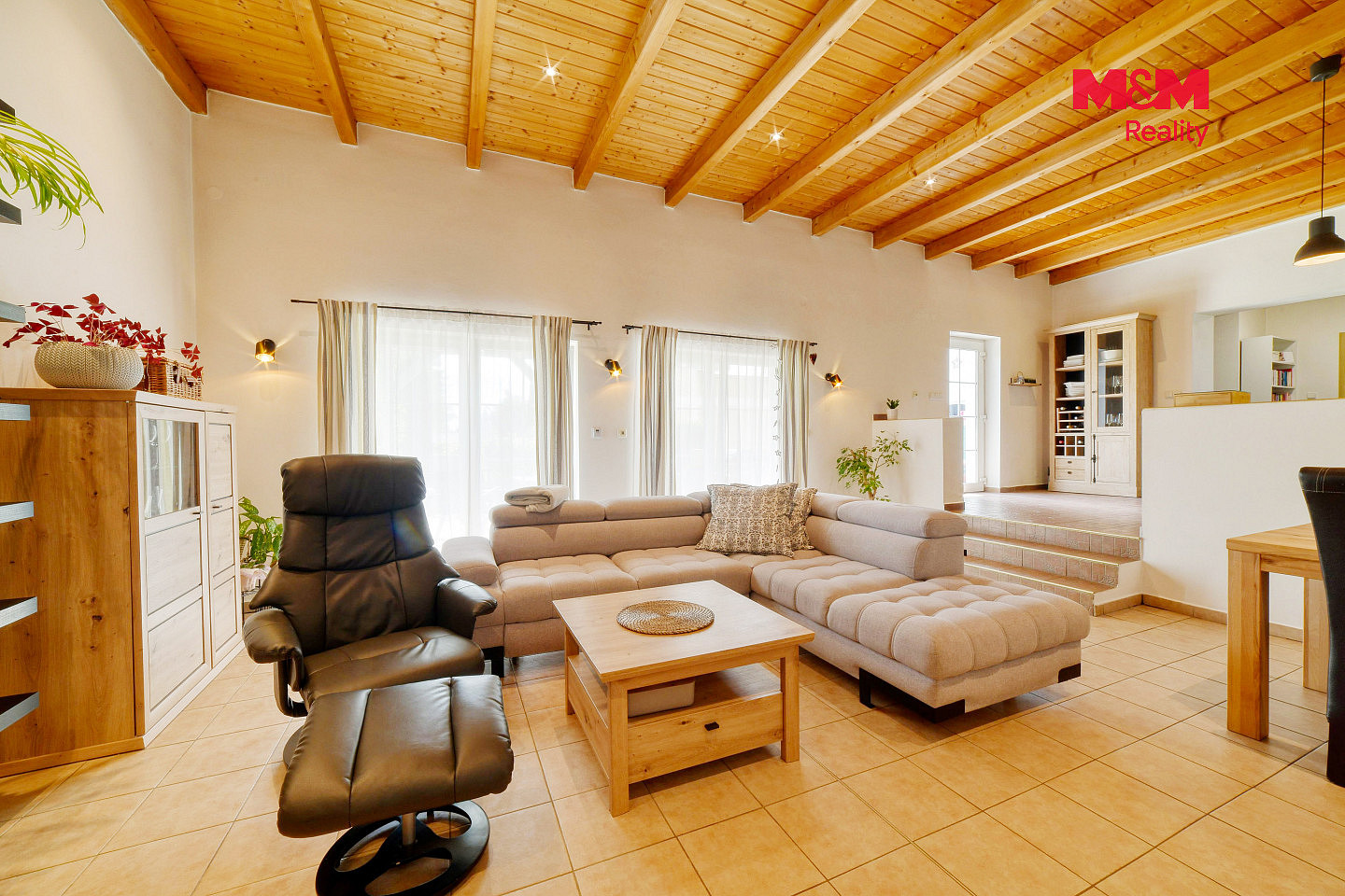 Prodej domu 238 m² s pozemkem 564 m² — photo 4