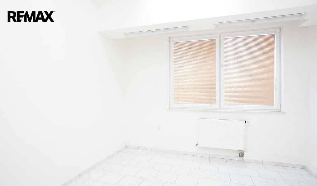 Pronájem kanceláře 407 m², Praha – náhled fotky 7