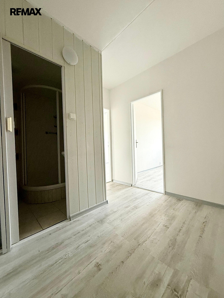 Pronájem bytu 2+kk 41 m² — photo 3