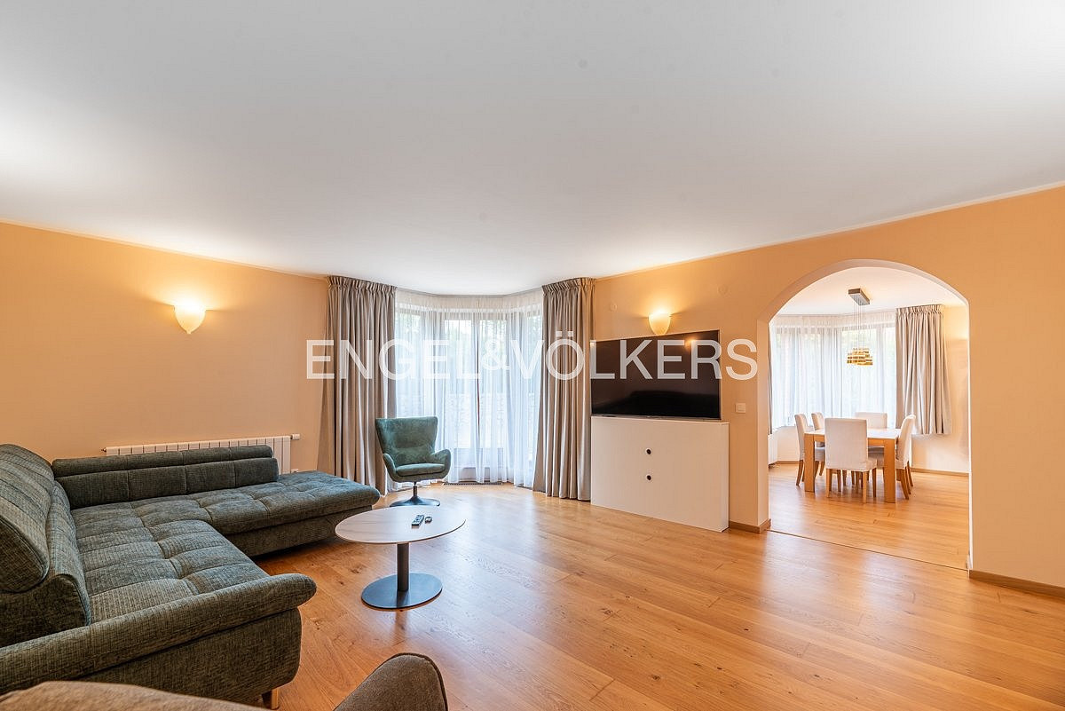 Pronájem domu 288 m² s pozemkem 1 164 m² – fotografie 5