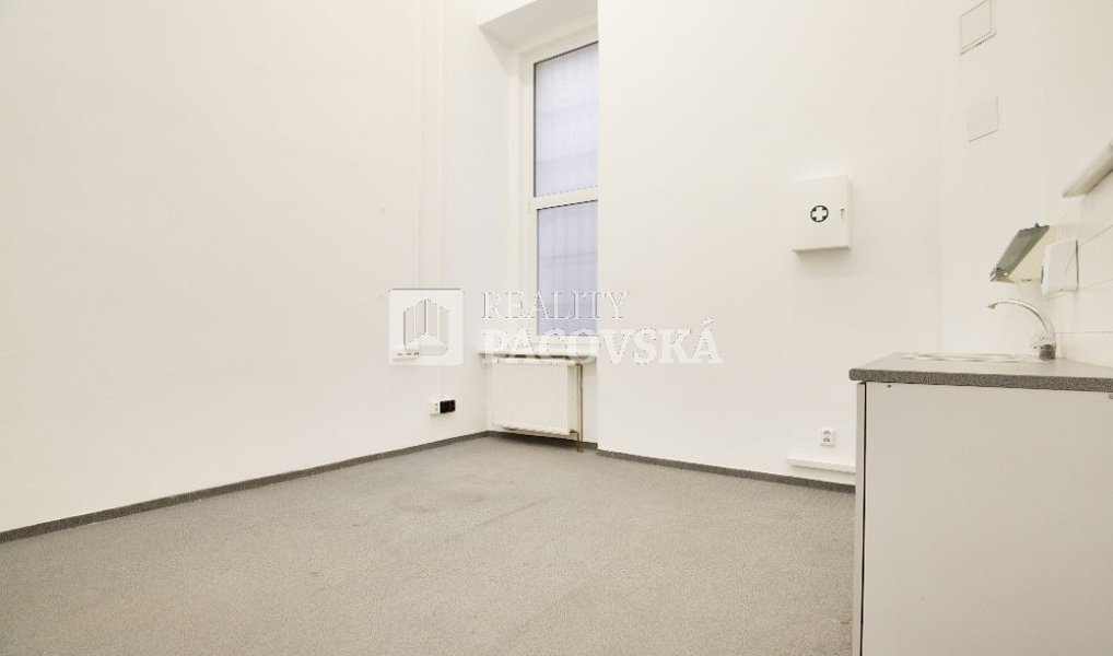 Pronájem obchodních prostor 210 m², Ústí nad Labem – náhled fotky 11