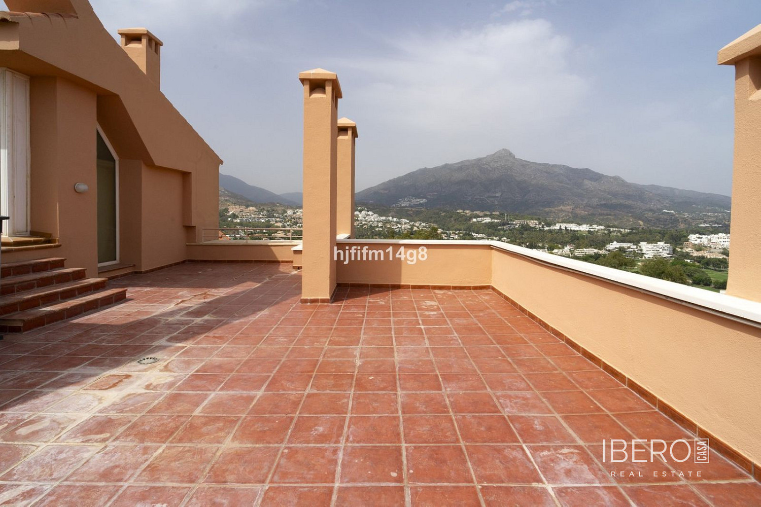 Piso 5+kk – Marbella, Nueva Andalucía - Vista 2