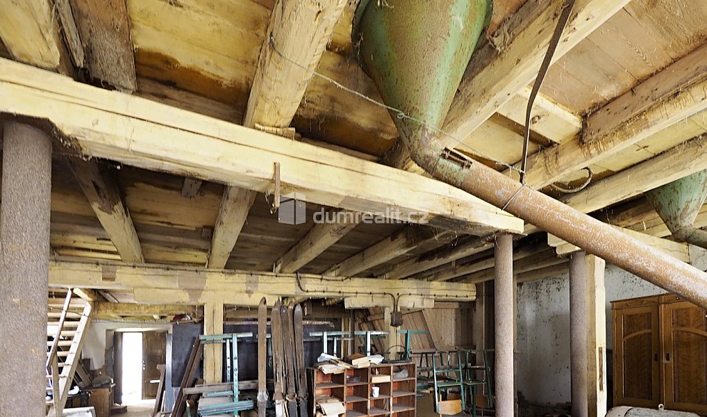 Prodej výrobních prostor 4 412 m², Mšeno – náhled fotky 23