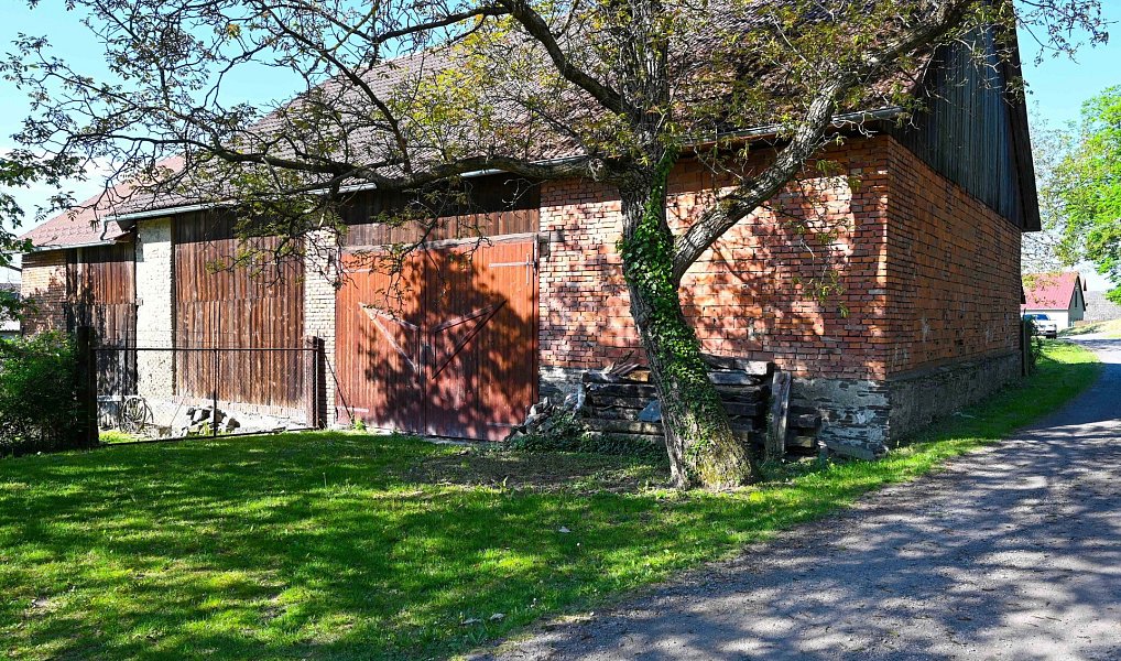 Prodej domu 200 m² s pozemkem 3 182 m², Lipník nad Bečvou – náhled fotky 16