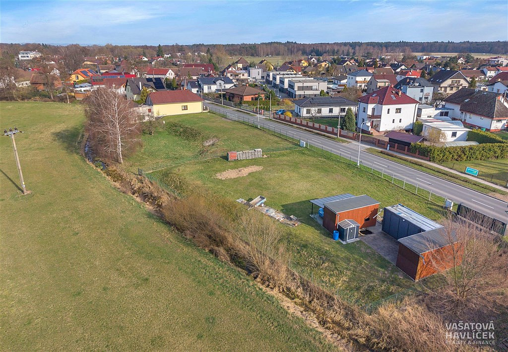 Prodej stavebního pozemku 1 870 m² – pohled 5