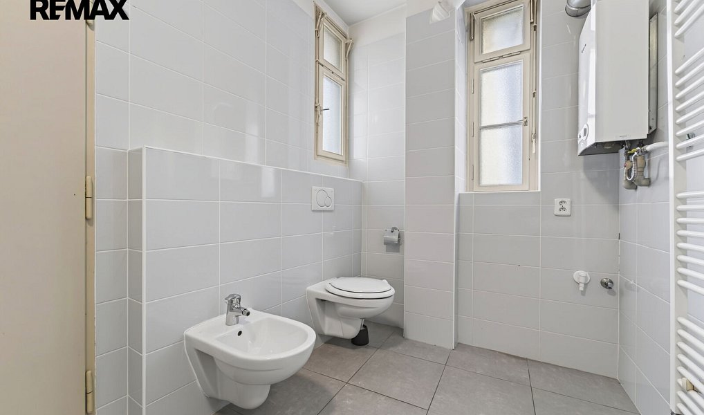 Pronájem kanceláře 130 m², Praha – náhled fotky 16